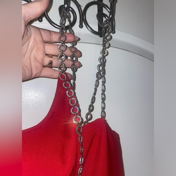 H:ours ALISHA ONE SHOULDER DRESS IN RED Size Medium - Picture 8 of 15